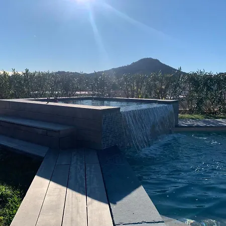 Carqueiranne Villa